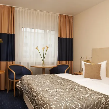 Tryp By Wyndham Airport 3* Бремен