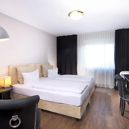 Tryp By Wyndham Airport Отель 3*