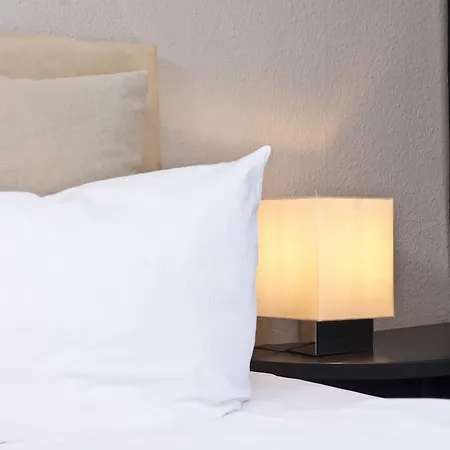 Tryp By Wyndham Airport