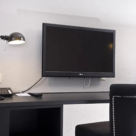 Tryp By Wyndham Airport Отель 3*