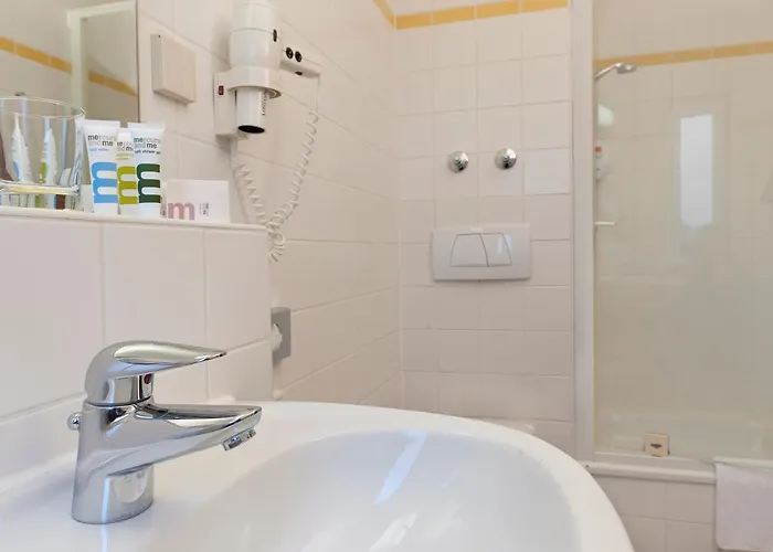 Tryp By Wyndham Airport 3*