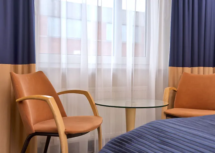 ホテル Tryp By Wyndham Airport 3*