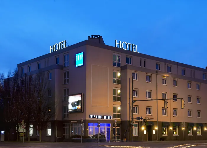 ホテル Tryp By Wyndham Airport 3*