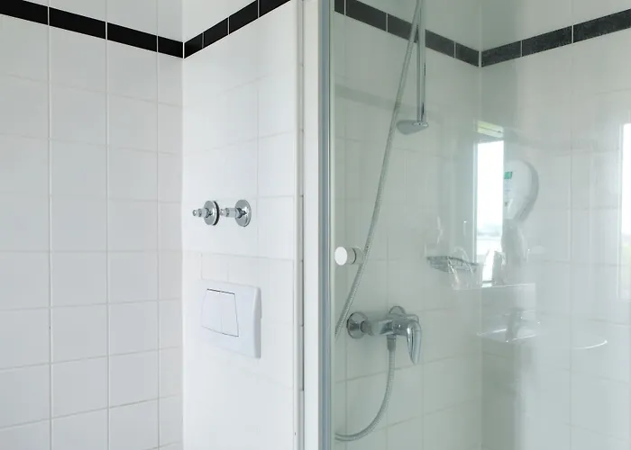 Tryp By Wyndham Airport